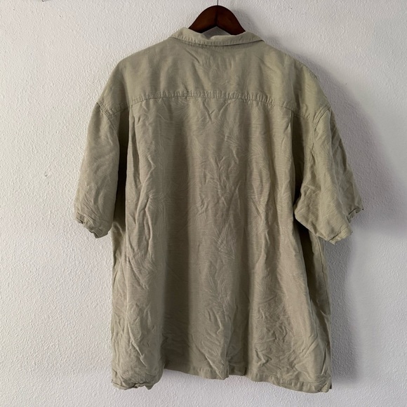 Big Dogs Vintage 100% Silk Resort Wear 90’s Button Shirt Subtle Botanical Men XL - Picture 2 of 11